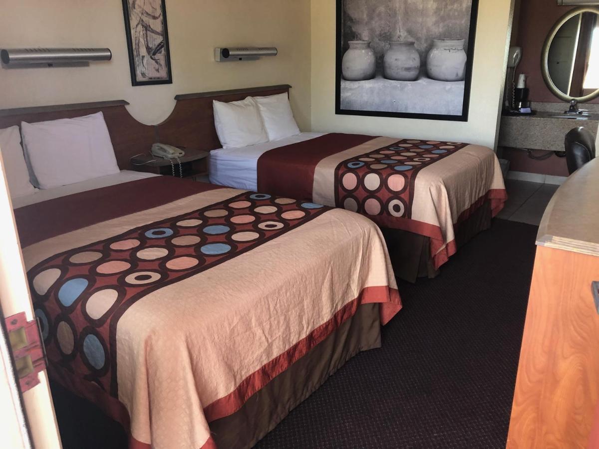 Oyo Hotel Eloy Az I-10 Екстериор снимка