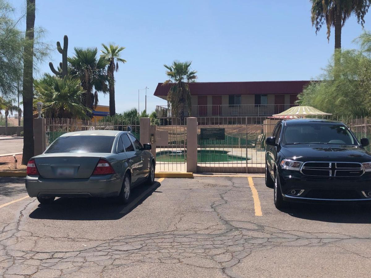 Oyo Hotel Eloy Az I-10 Екстериор снимка