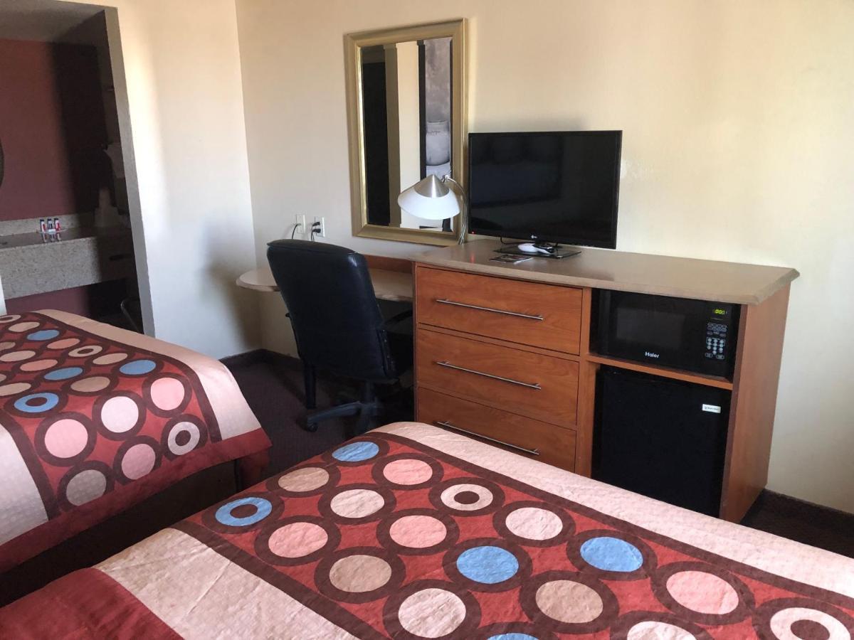 Oyo Hotel Eloy Az I-10 Екстериор снимка